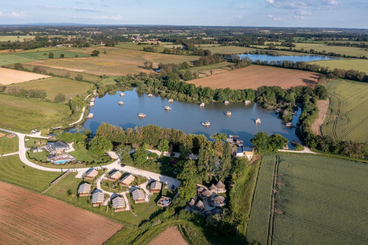 Village Flottant de Pressac Exteriör bild