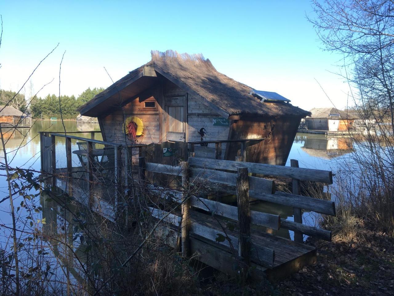 Village Flottant de Pressac Exteriör bild