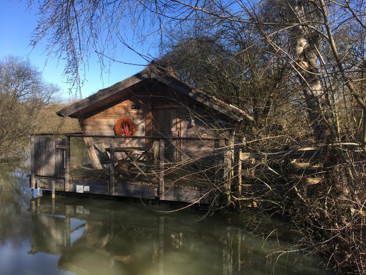 Village Flottant de Pressac Exteriör bild