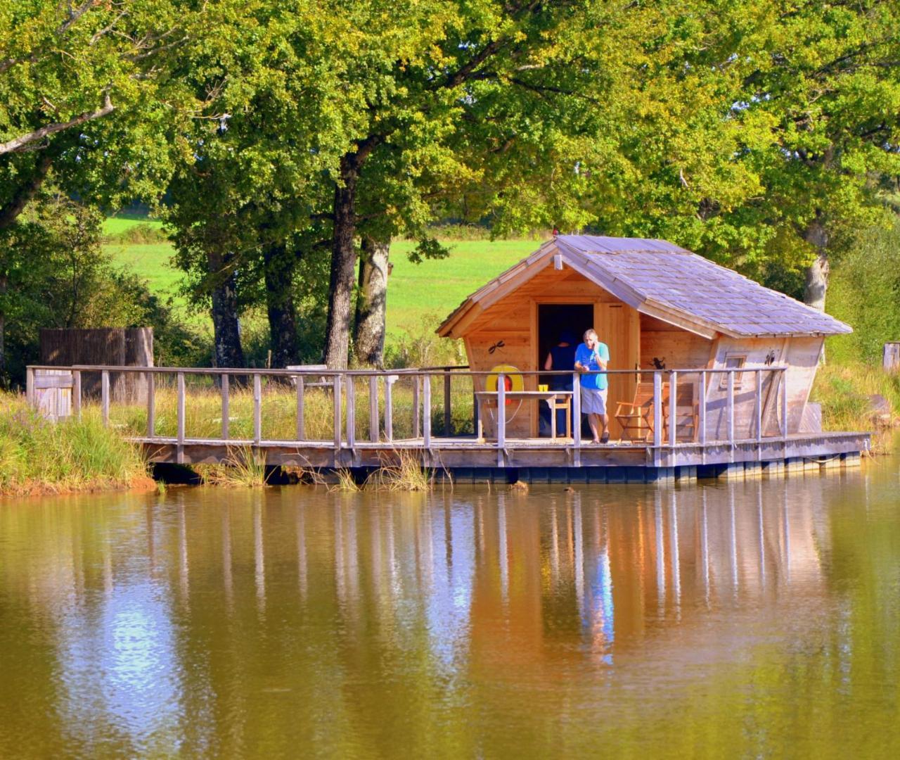 Village Flottant de Pressac Exteriör bild